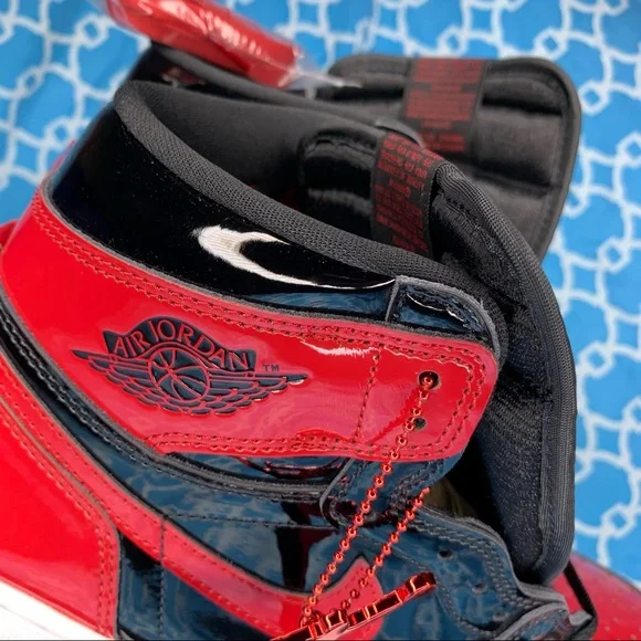 Nike Air Jordan 1 High Men’s size 10 Patent bred retro og red black sneakers new